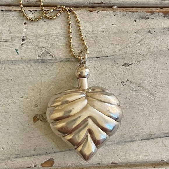 Vintage 925 heart leaf perfume decanter pendant - Picture 2 of 5